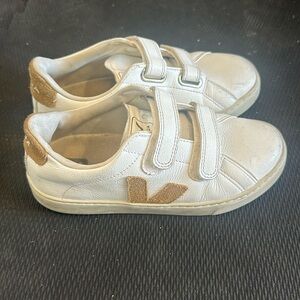 Veja - Velcro Sneakers Size 3